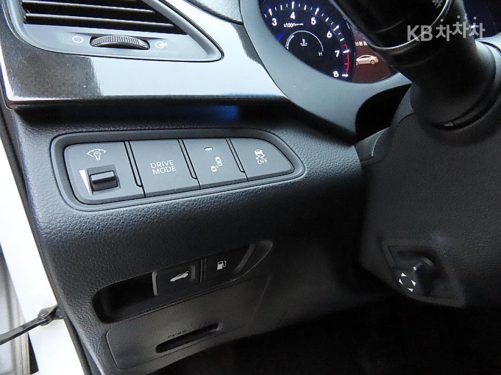 Hyundai Grandeur (Azera)HGHG300 Exclusive Special (special feature/edition) - 12