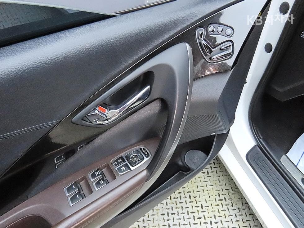 Hyundai Grandeur (Azera)HGHG300 Exclusive Special (special feature/edition) - 13