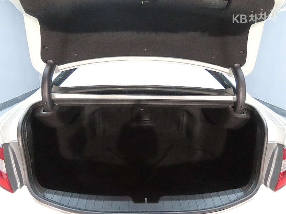 Hyundai Grandeur (Azera)HGHG300 Exclusive Special (special feature/edition) - 19