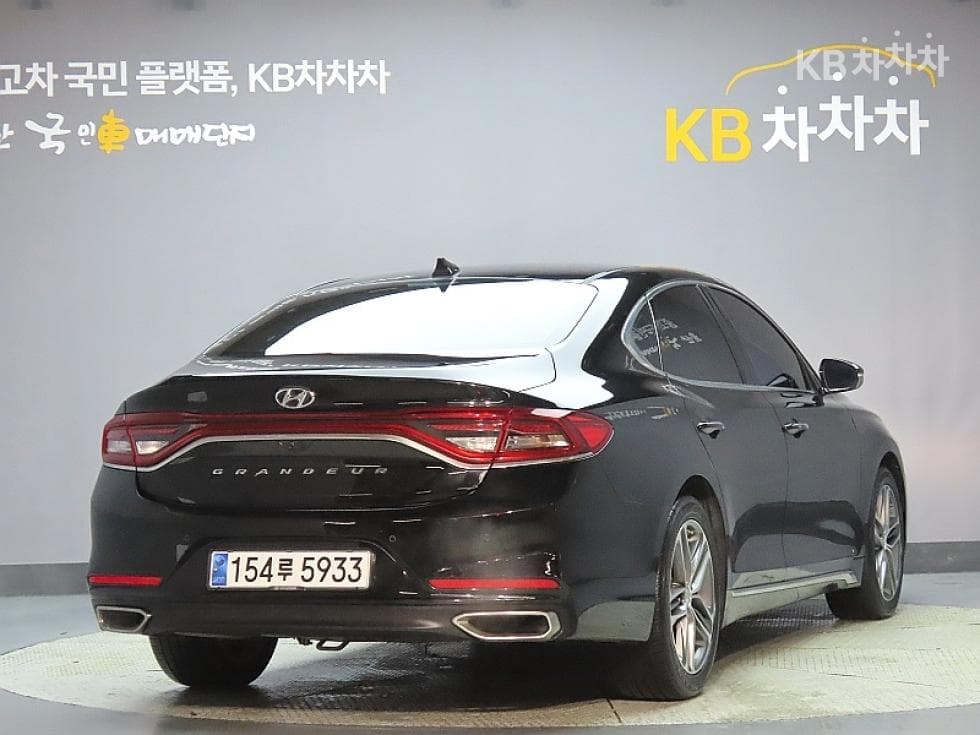Hyundai Grandeur (Azera)IGRental car 3.0 LPi Exclusive Standard - 2