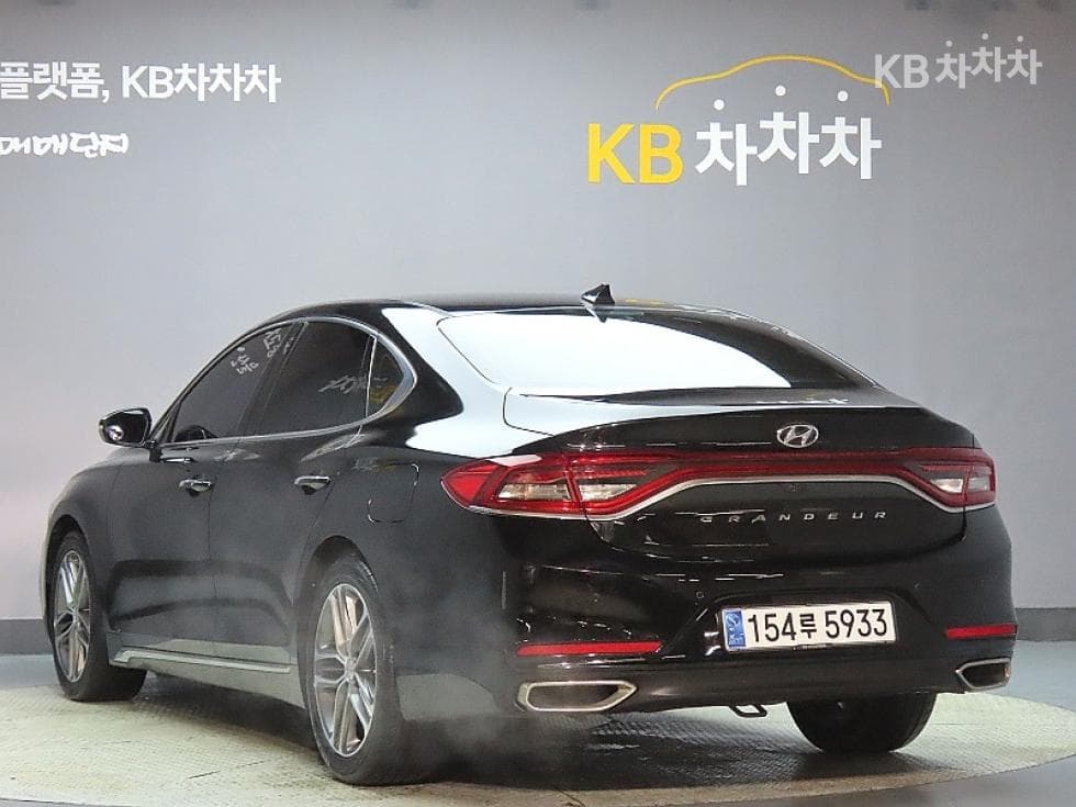 Hyundai Grandeur (Azera)IGRental car 3.0 LPi Exclusive Standard - 4