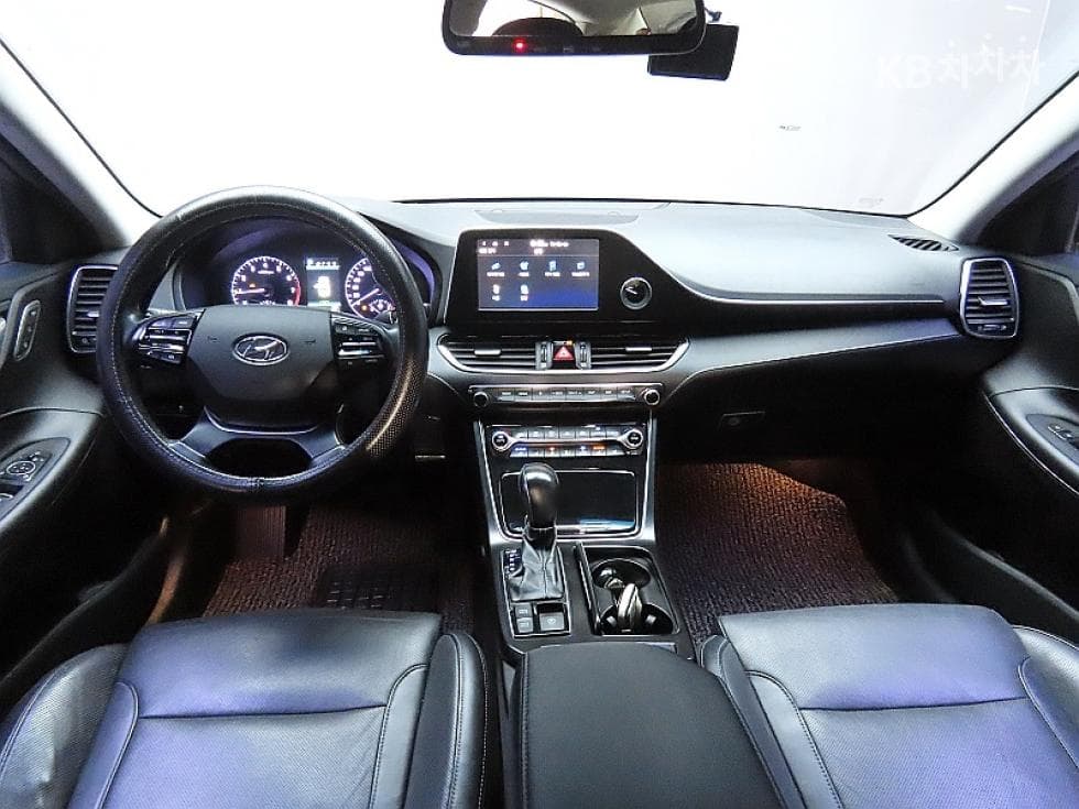 Hyundai Grandeur (Azera)IGRental car 3.0 LPi Exclusive Standard - 6
