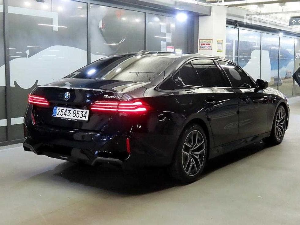 BMW Нов5 Серия(G60)520i M Sport - 4