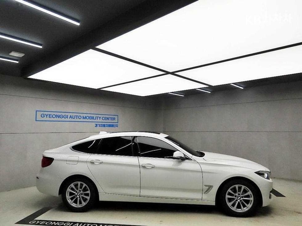 BMW Gran Turismo3 Серия GT 320d F34 xDrive - 2