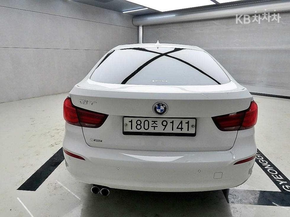 BMW Gran Turismo3 Серия GT 320d F34 xDrive - 3