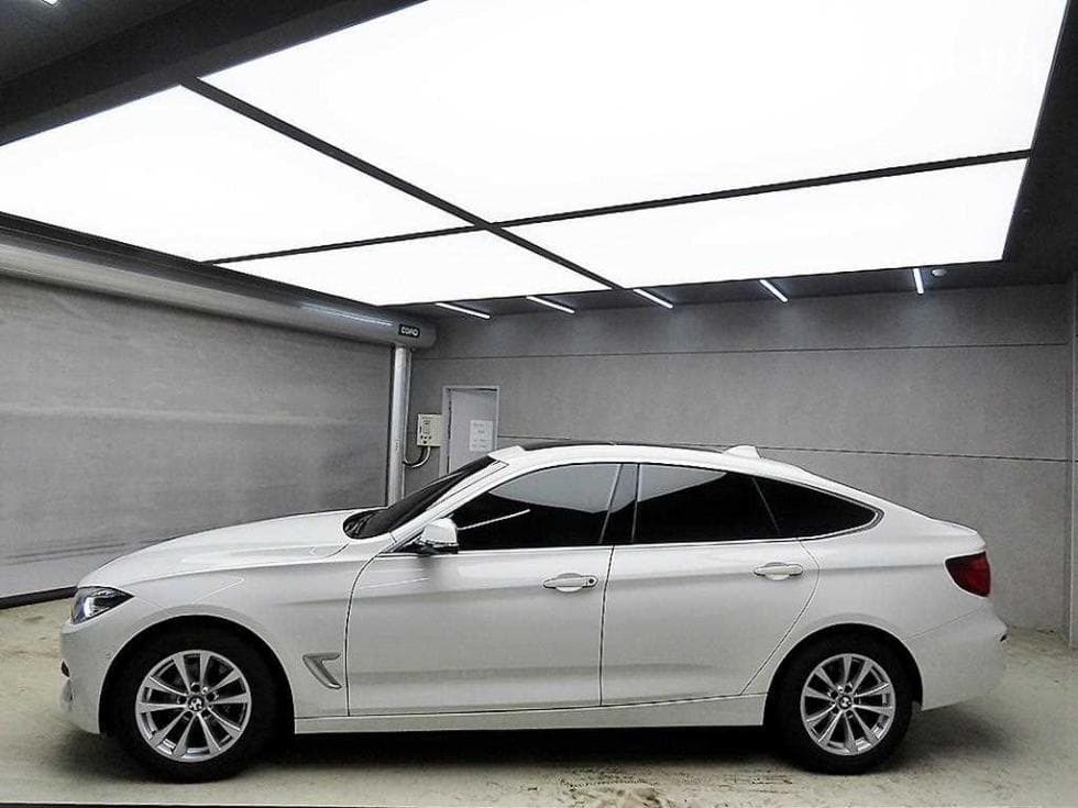 BMW Gran Turismo3 Серия GT 320d F34 xDrive - 4