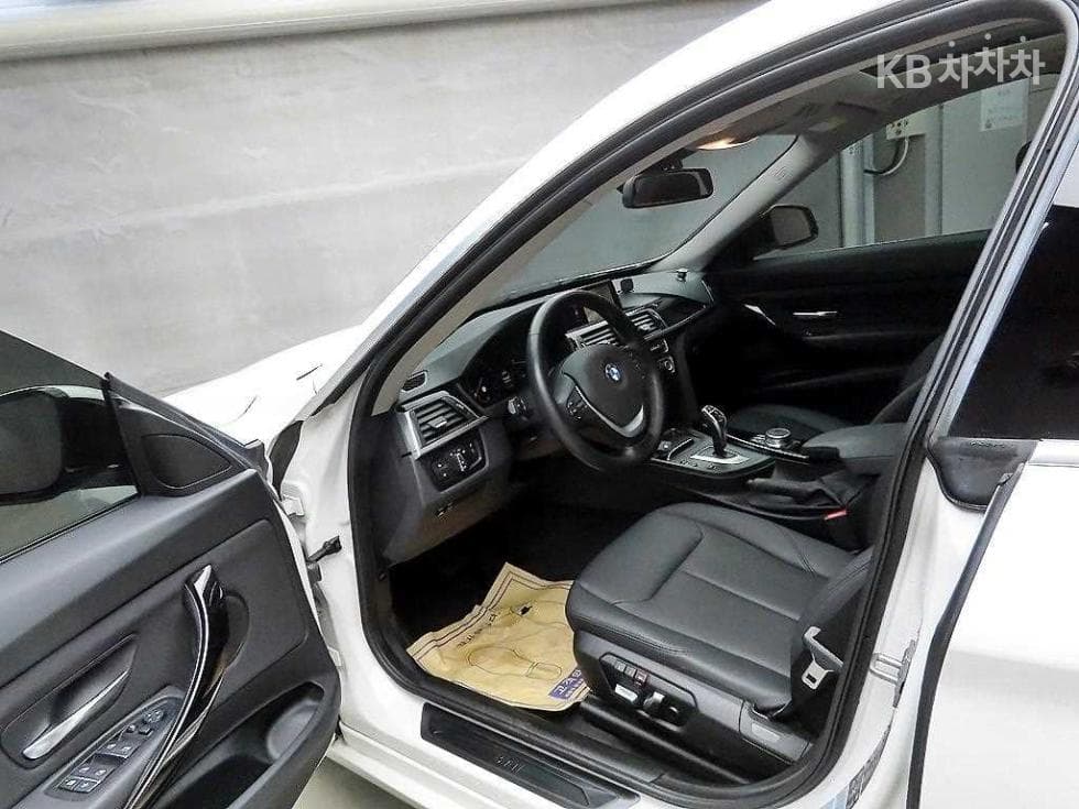 BMW Gran Turismo3 Серия GT 320d F34 xDrive - 5