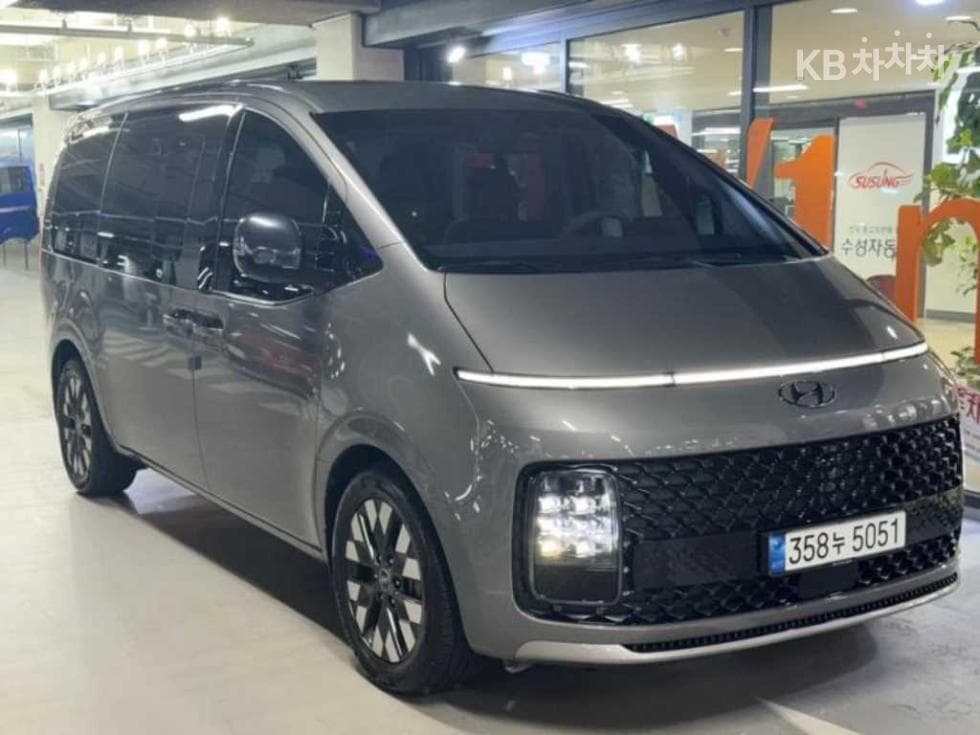 Хюндай Staria Lounge2.2 Lounge 9 AWD Inspiration - 2