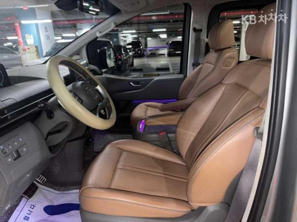 Хюндай Staria Lounge2.2 Lounge 9 AWD Inspiration - 6