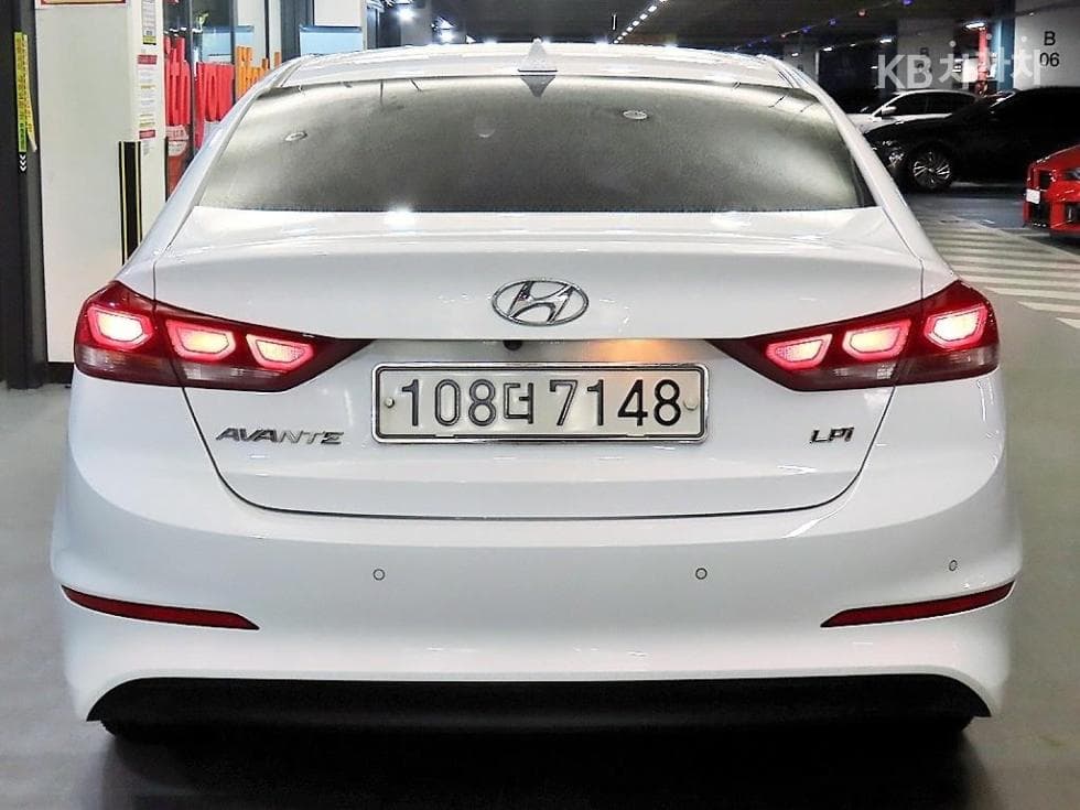 Hyundai Avante (Elantra)AD1.6 LPi Rental car Smart - 5