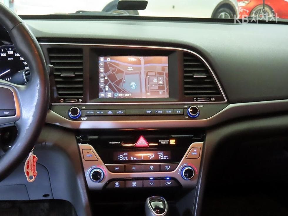 Hyundai Avante (Elantra)AD1.6 LPi Rental car Smart - 11