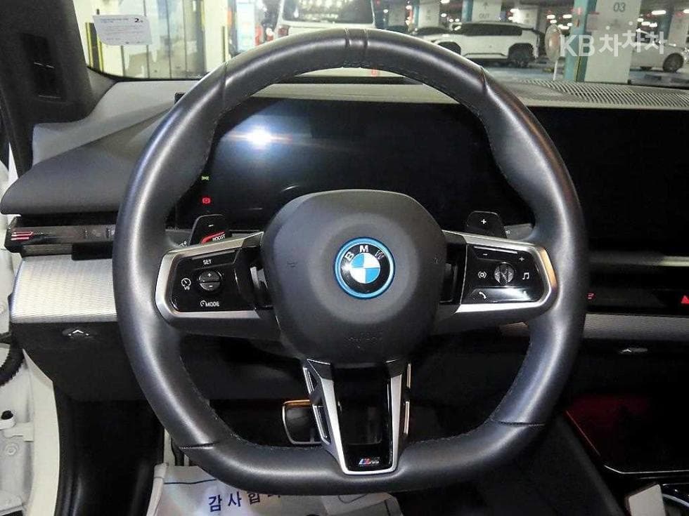 BMW Нов5 Серия(G60)530e M Sport - 8