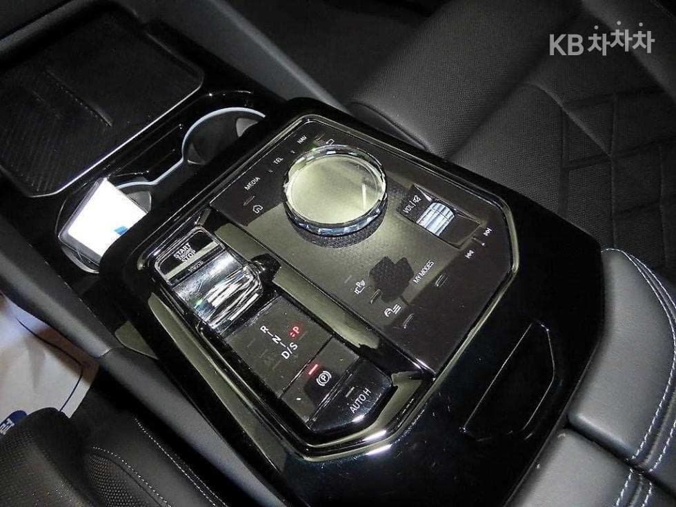BMW Нов5 Серия(G60)530e M Sport - 12