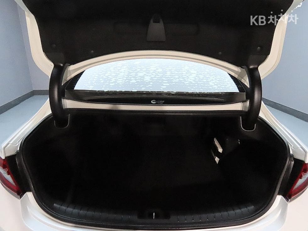 Hyundai Grandeur (Azera)IG HybridPremium - 19