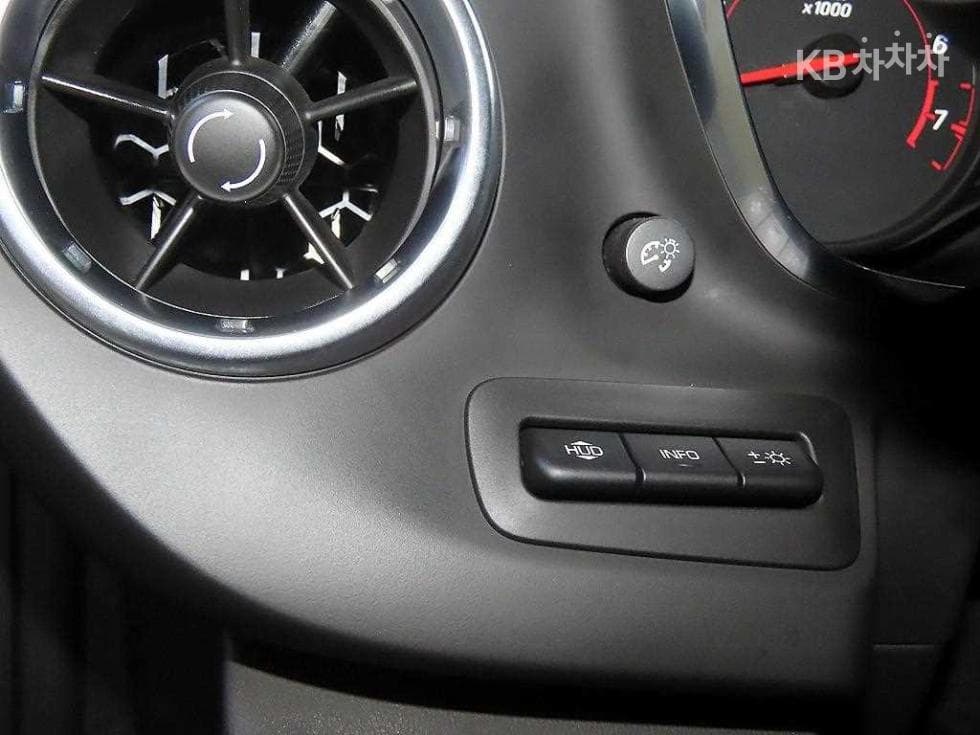 Джи Ем Корея The New (фейслифт) CamaroSS 6.2 V8 - 14