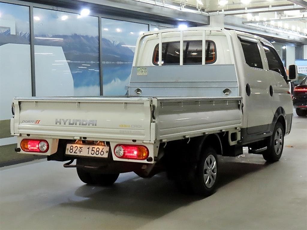 Хюндай Porter 2Удължено междуосие Двойна Кабина CRDi Style - 4