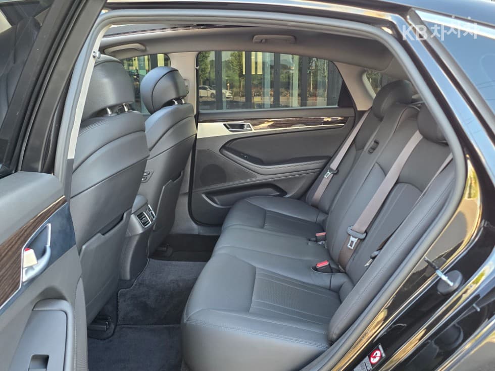 Дженезис G803.3 GDI AWD Лукс - 9