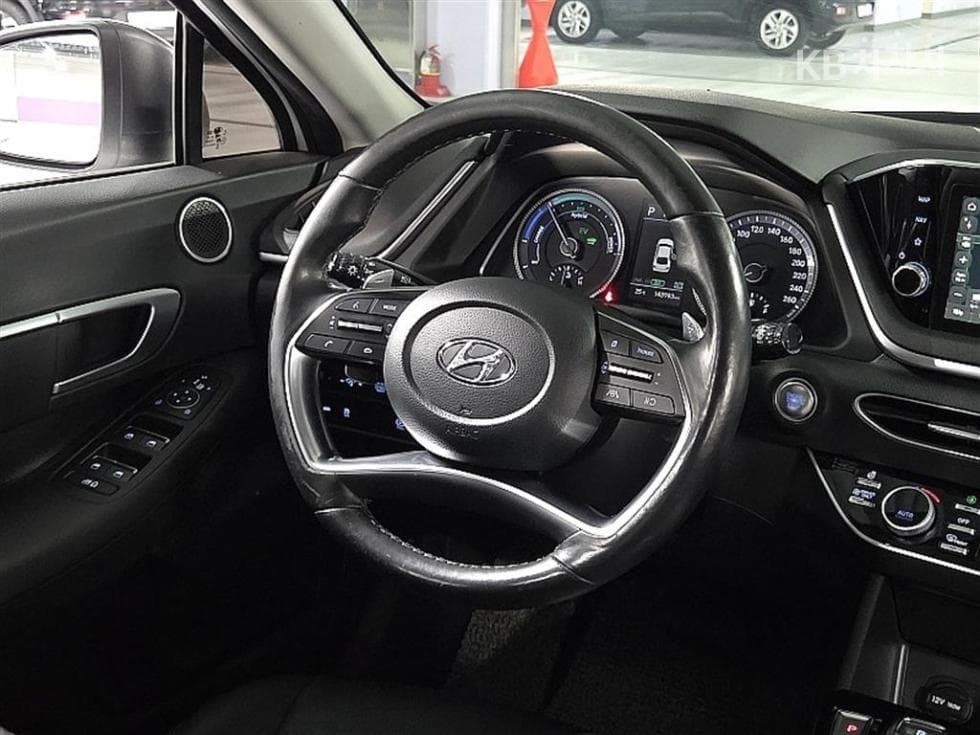 Hyundai Sonata Hybrid (DN8)2.0 Hybrid Modern - 16