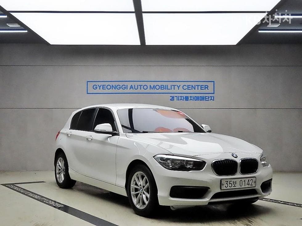 BMW Нов1시리즈 118d 조이 F20 (13년~) - Image 1