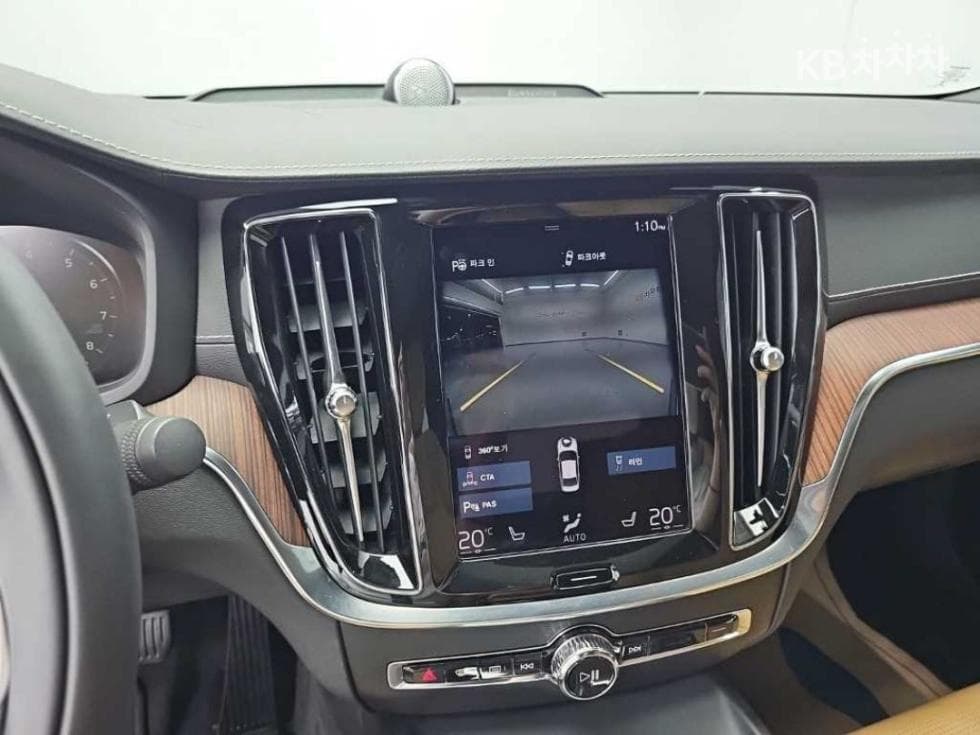 Volvo S60 3-토 поколение2.0 B5 Inscription - 9