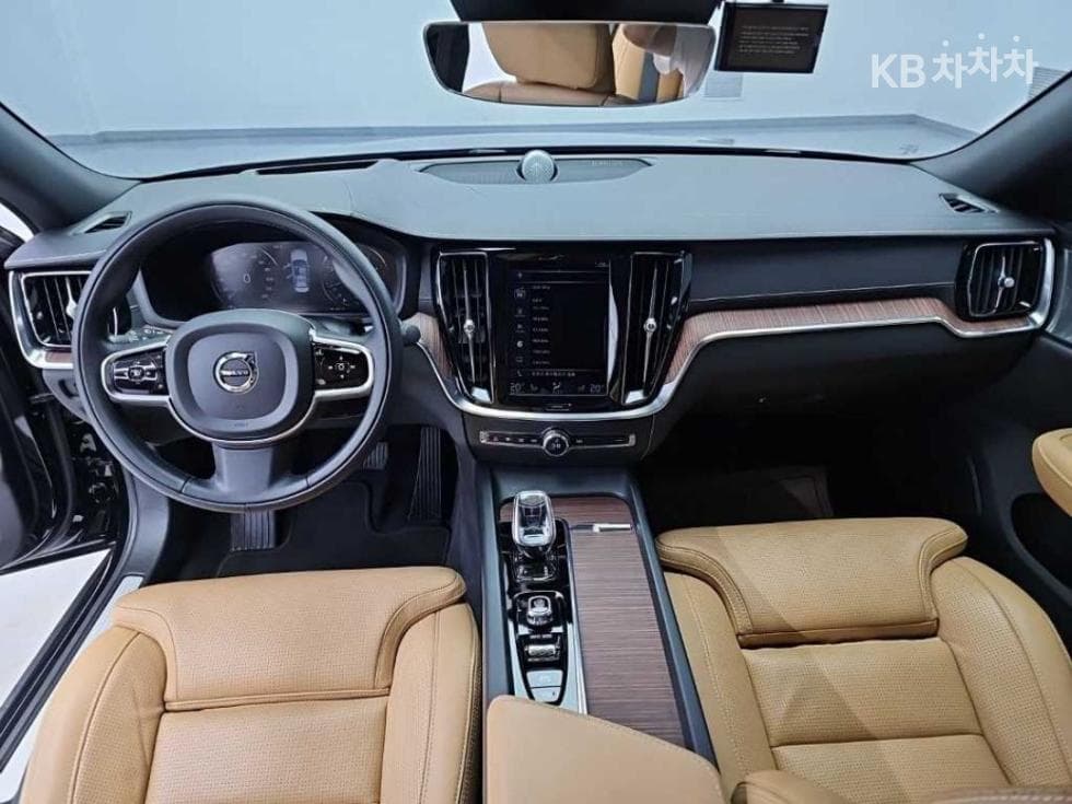 Volvo S60 3-토 поколение2.0 B5 Inscription - 8