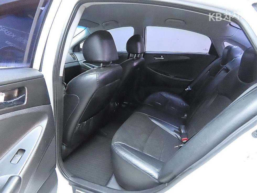 Hyundai YFSonataLPi Top (Cargo) - 11