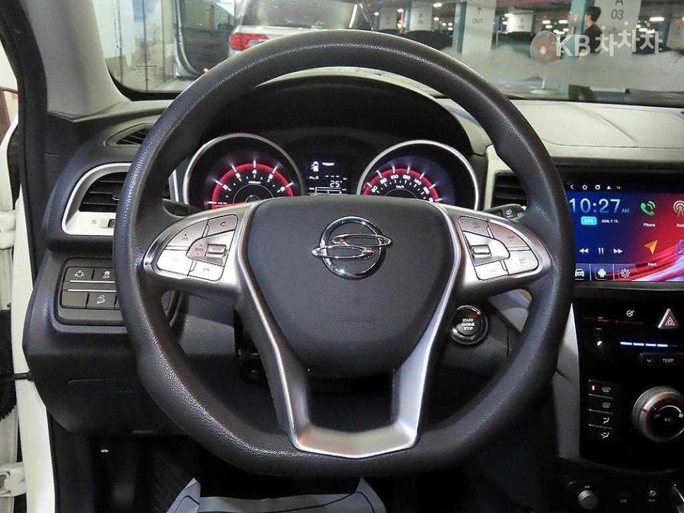КейДжи Мобилити Тиволи 아머1.6 Бензин TX 2WD - 8
