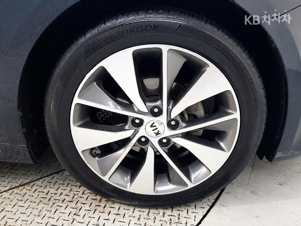 Kia K5 Second generation2.0 Gasoline MX Noblesse - 20