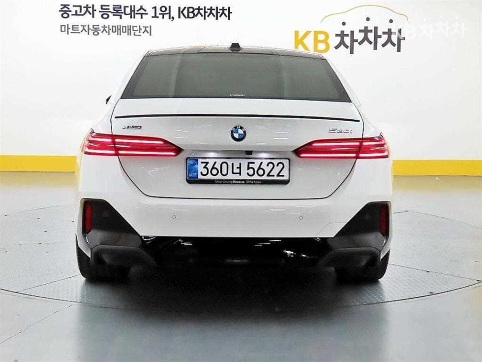 BMW Нов5 Серия(G60)530i xDrive M Sport Pro SE - 3
