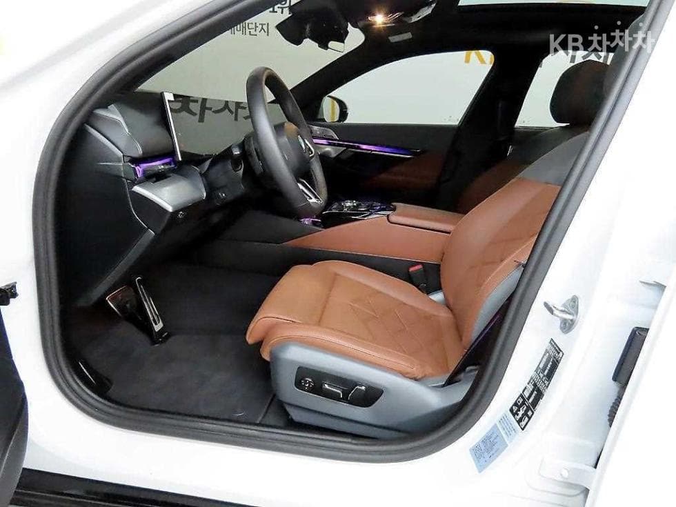 BMW Нов5 Серия(G60)530i xDrive M Sport Pro SE - 5