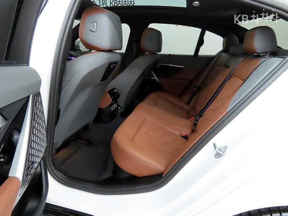 BMW Нов5 Серия(G60)530i xDrive M Sport Pro SE - 6