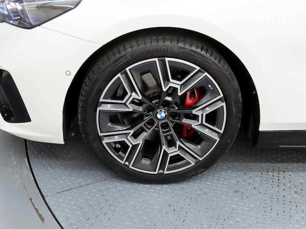BMW Нов5 Серия(G60)530i xDrive M Sport Pro SE - 20