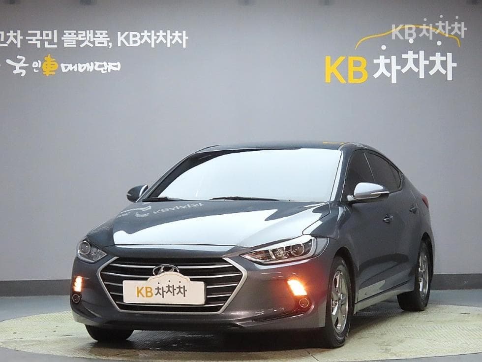 Hyundai Avante (Elantra)AD 1.6 GDi Smart - Image 1