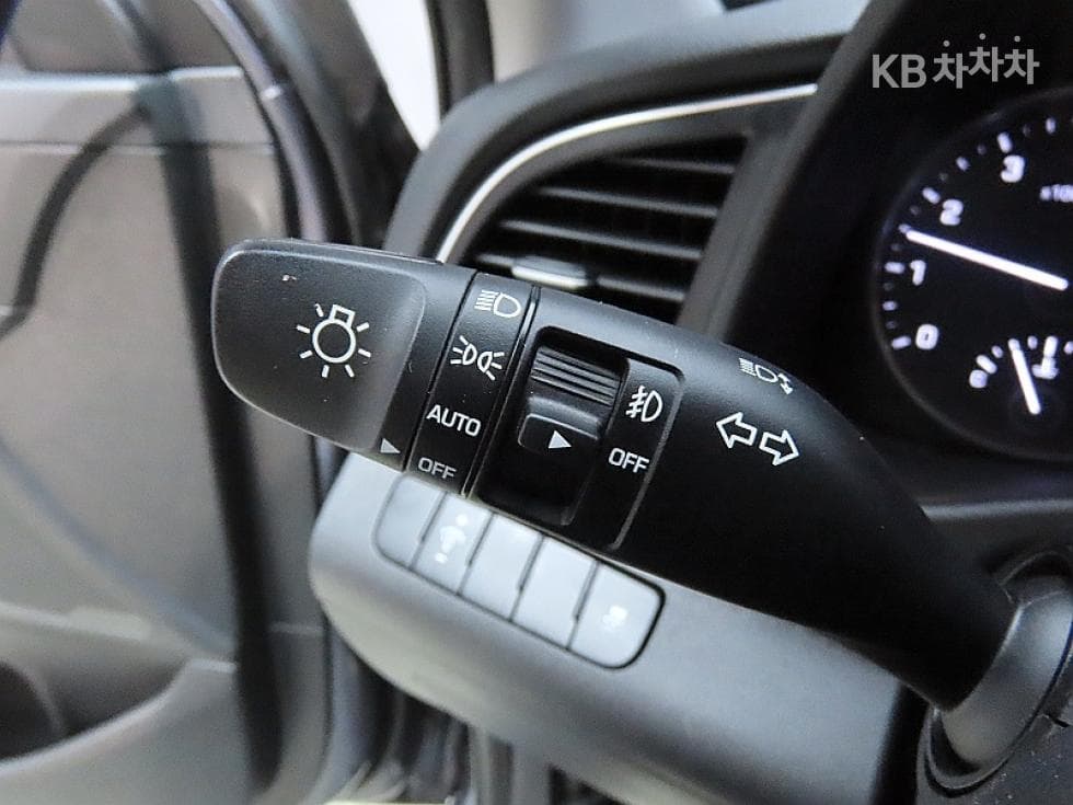 Hyundai Avante (Elantra)AD1.6 GDi Smart - 14