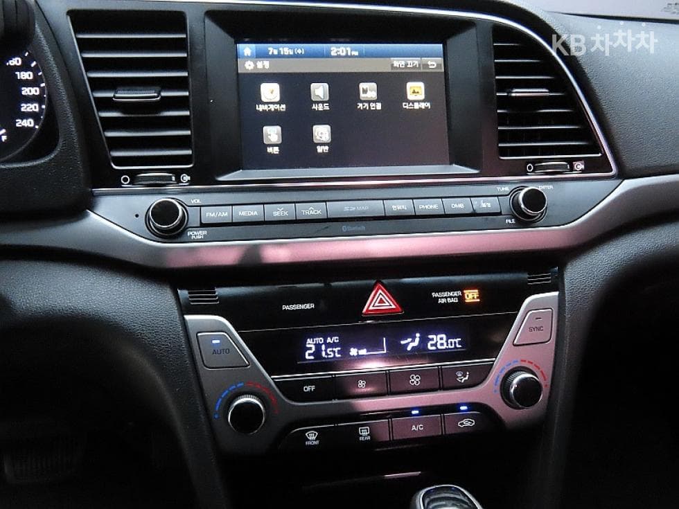 Hyundai Avante (Elantra)AD1.6 GDi Smart - 17