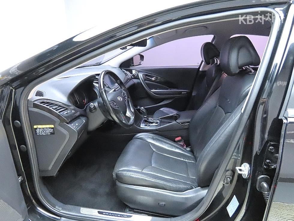 Hyundai Grandeur (Azera)HGHG240 Modern - 10