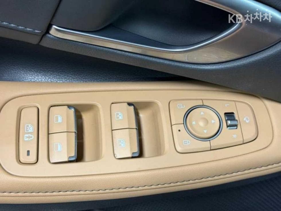 Hyundai Sonata (DN8)2.0 LPG Disabled-accessible Inspiration - 17
