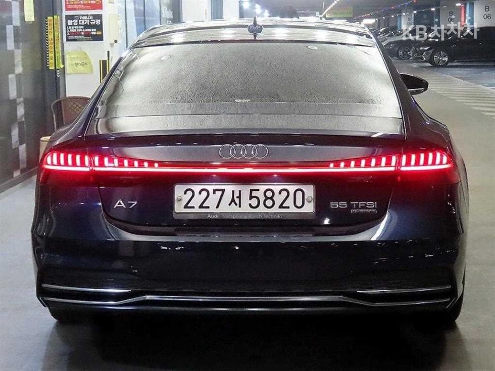 Ауди A7(4K8)55 TFSI Quattro Premium - 5