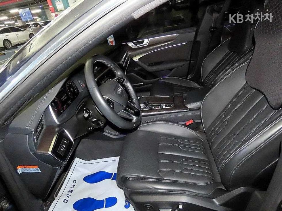 Ауди A7(4K8)55 TFSI Quattro Premium - 6