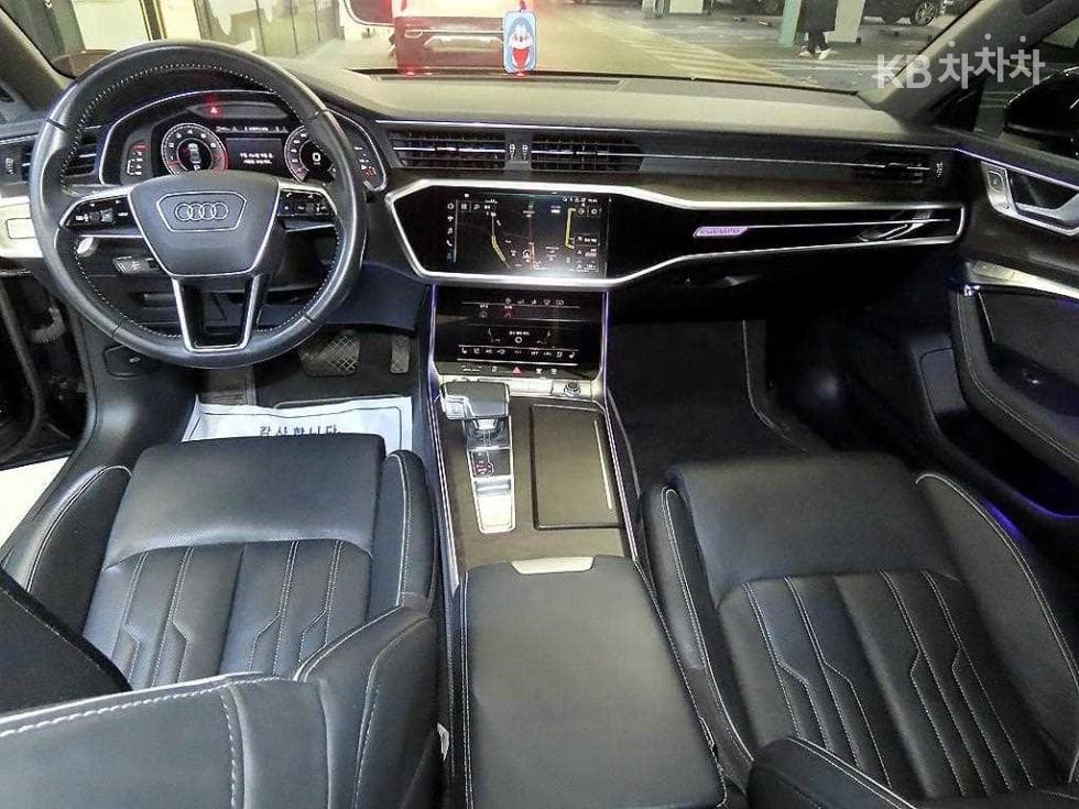Ауди A7(4K8)55 TFSI Quattro Premium - 10