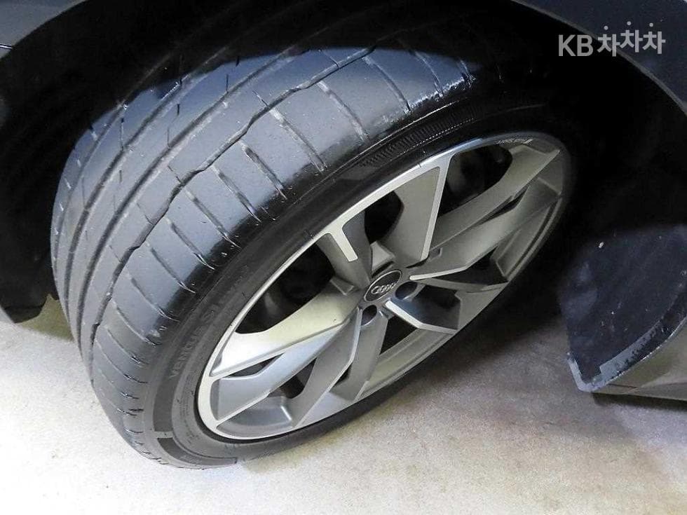 Ауди A7(4K8)55 TFSI Quattro Premium - 20
