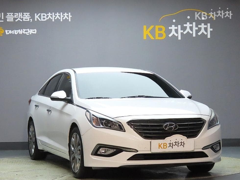 Hyundai Sonata LF2.0 Premium Standard - 3
