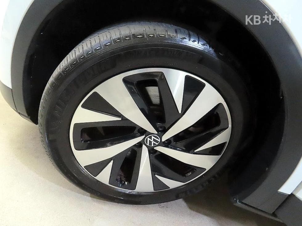 Volkswagen ID.4Pro Стандартен - 20