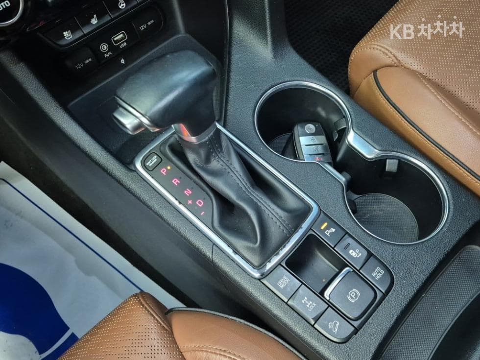 Киа Sportage 4-то поколениеДизел 2.0 4x4 Noblesse Специал (специален признак/издание) - 8