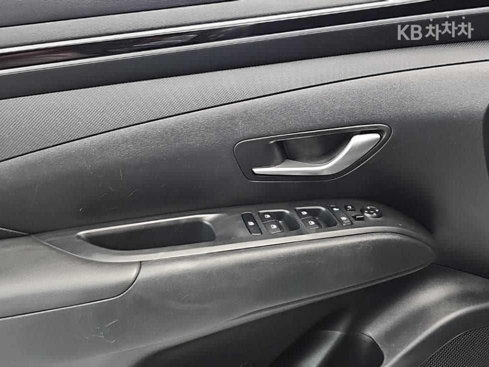 Hyundai The All New Tucson Hybrid(NX (Lexus SUV)4)1.6T HEV Modern - 15