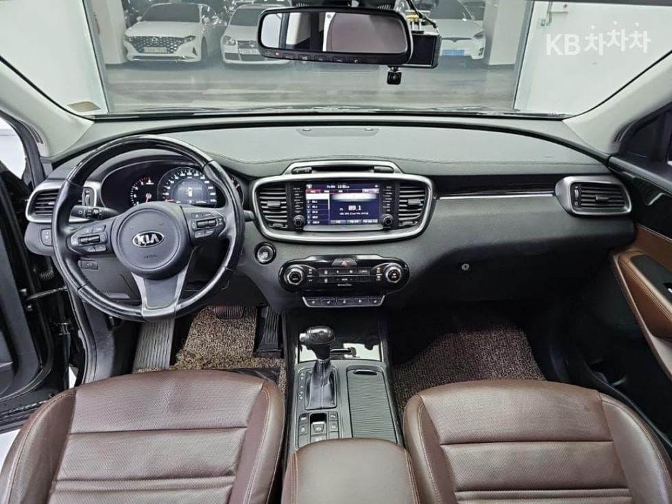 Киа All NewSorentoДизел 2.2 2WD Noblesse Специал (специален признак/издание) - 7