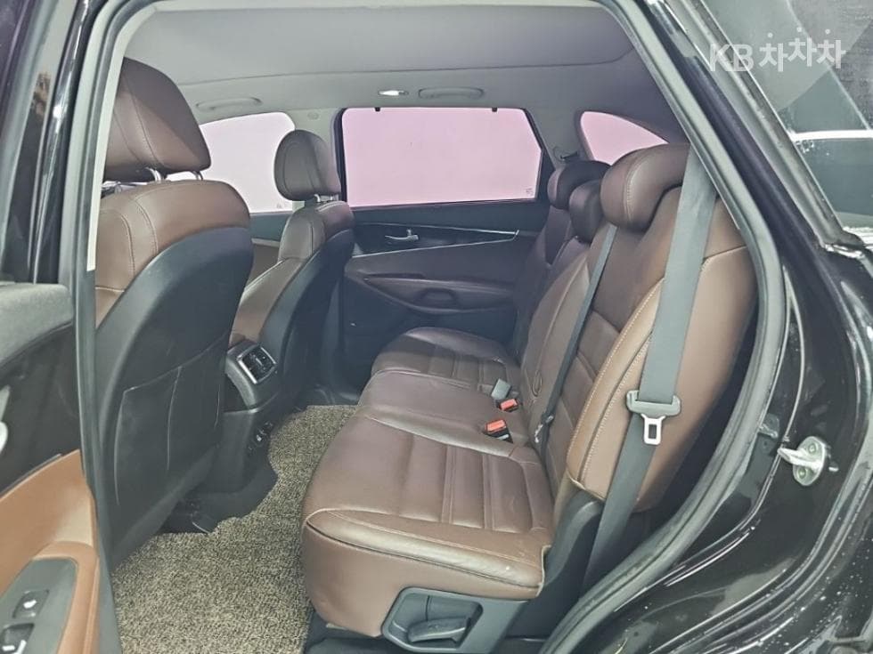 Киа All NewSorentoДизел 2.2 2WD Noblesse Специал (специален признак/издание) - 12