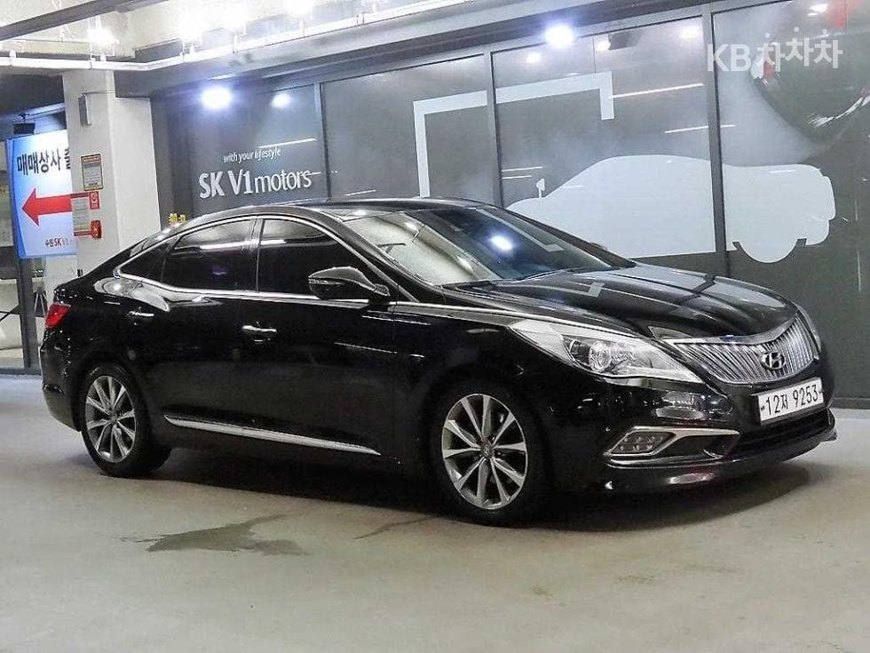 Хюндай Grandeur (Azera)HG HG300 Exclusive Специал (специален признак/издание) - Image 1