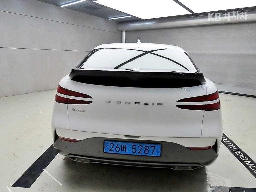 Дженезис GV60Стандартен AWD Стандартен - 3