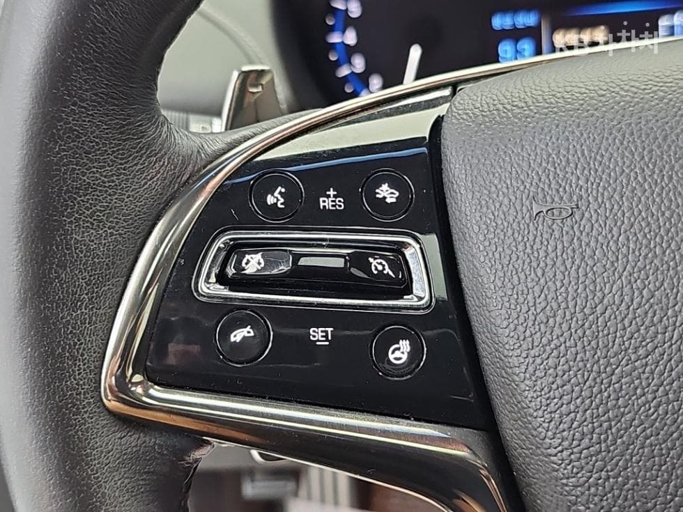 캐딜락 ATS2.0T Premium - 17
